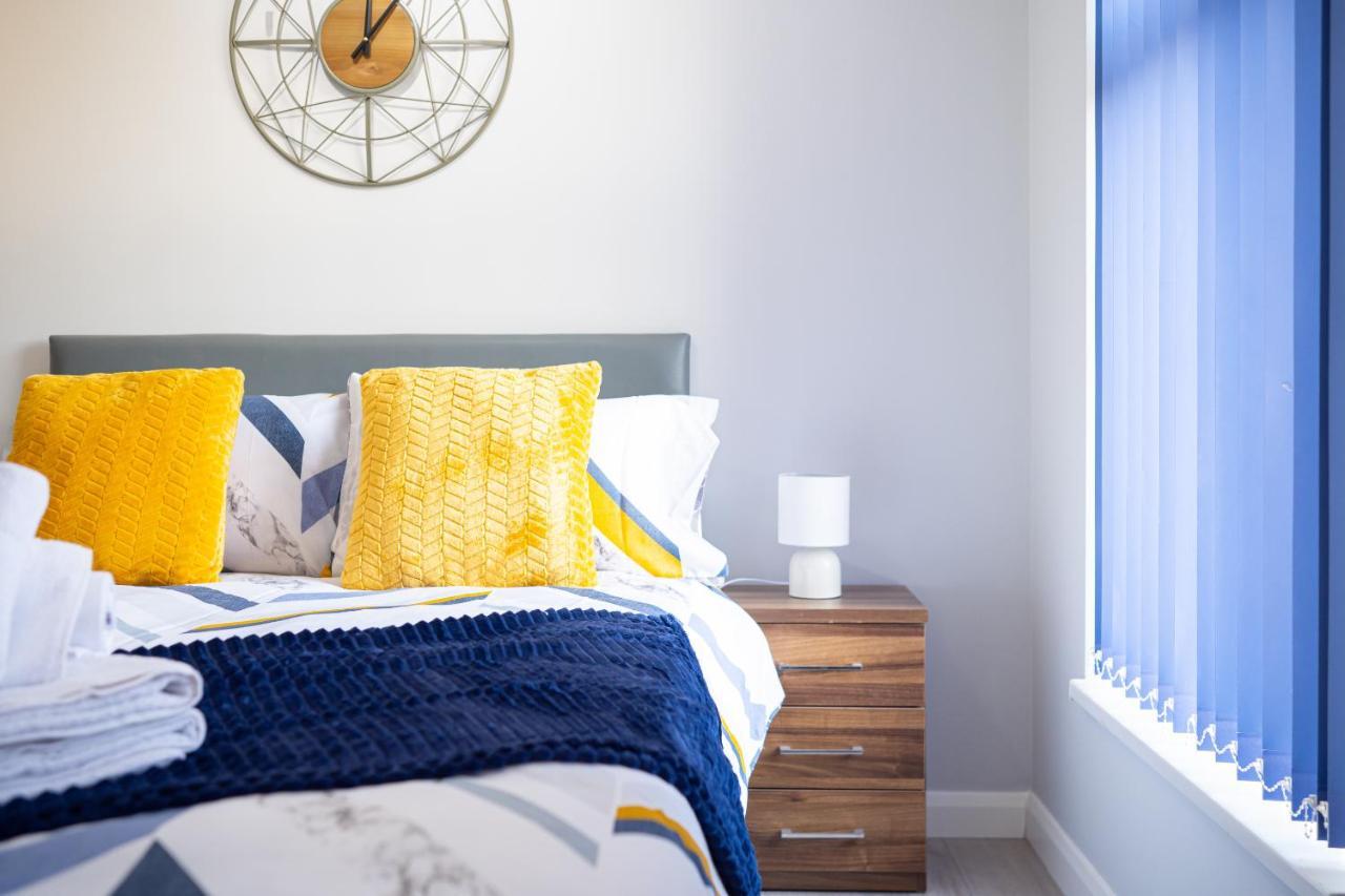 Studios With Ensuite Showers & Share Kitchens Prime Location Near Hospital, Town Center Apt 3 St Helens  Exterior foto